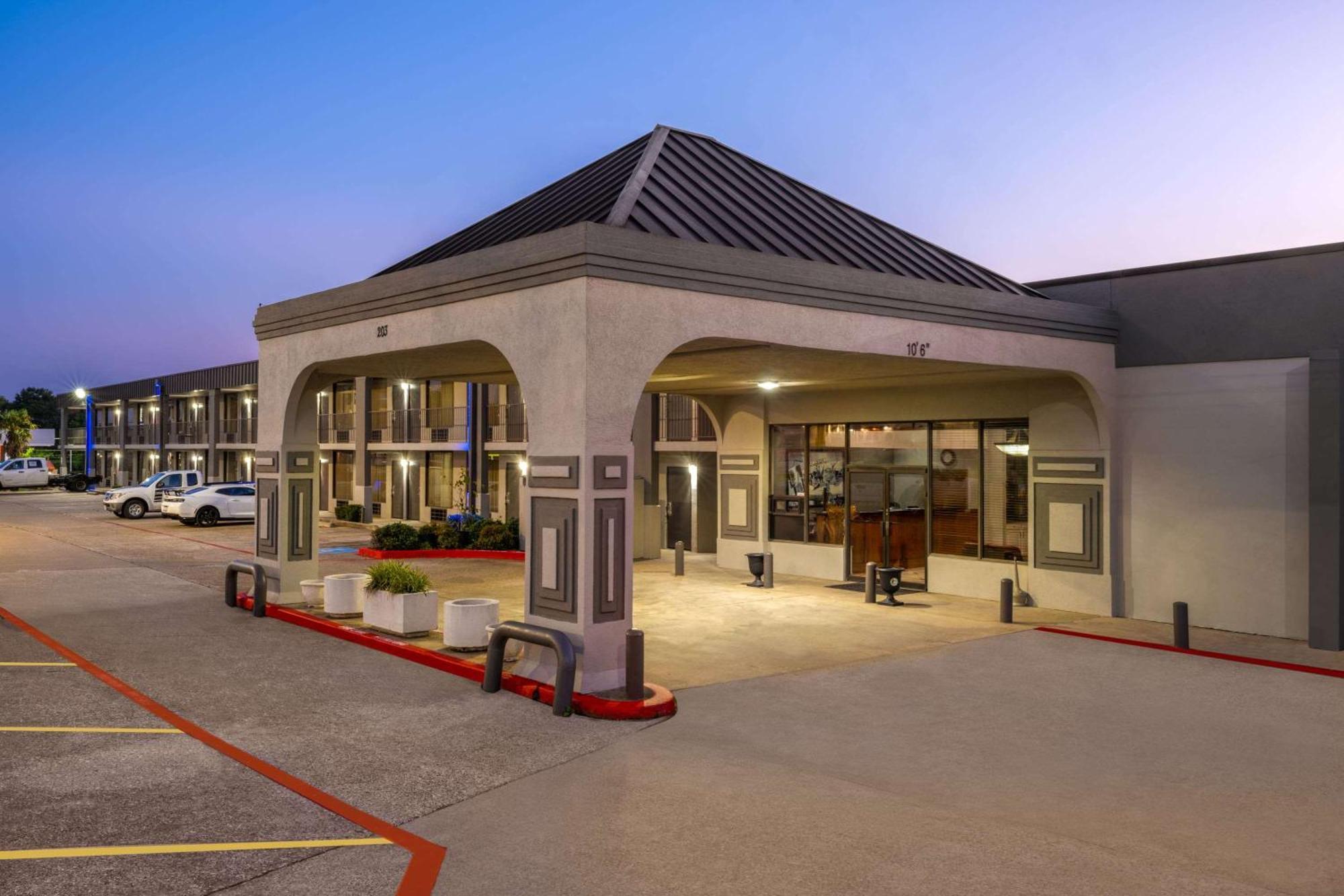Super 8 By Wyndham Longview/North Motel Exterior foto