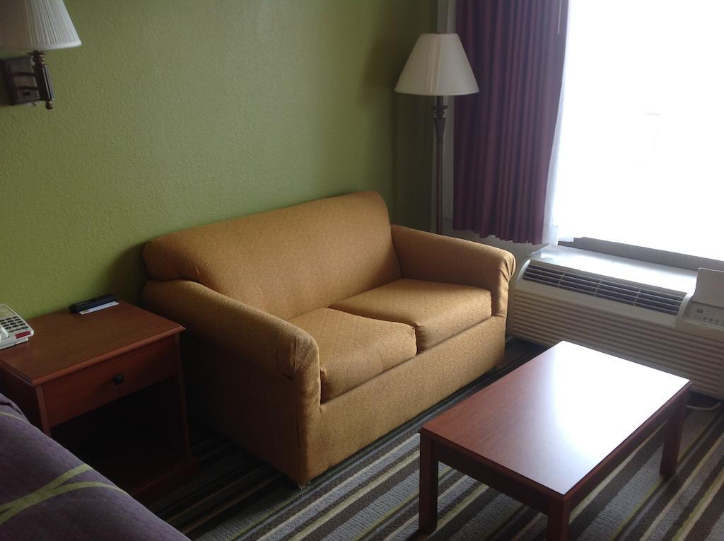 Super 8 By Wyndham Longview/North Motel Exterior foto